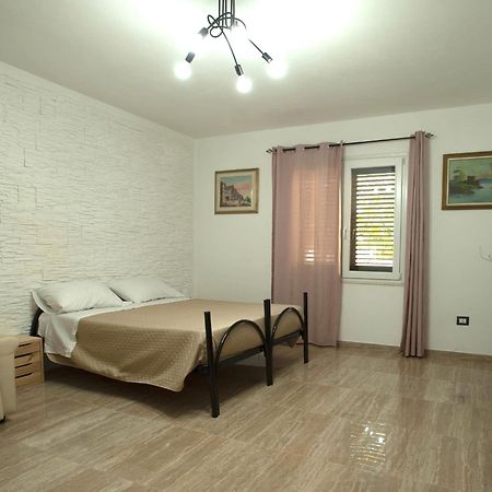 Appartamento Sul Mare Su Forti Exterior foto