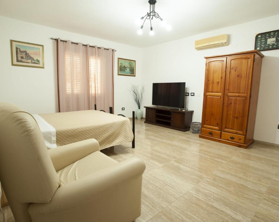 Appartamento Sul Mare Su Forti Exterior foto